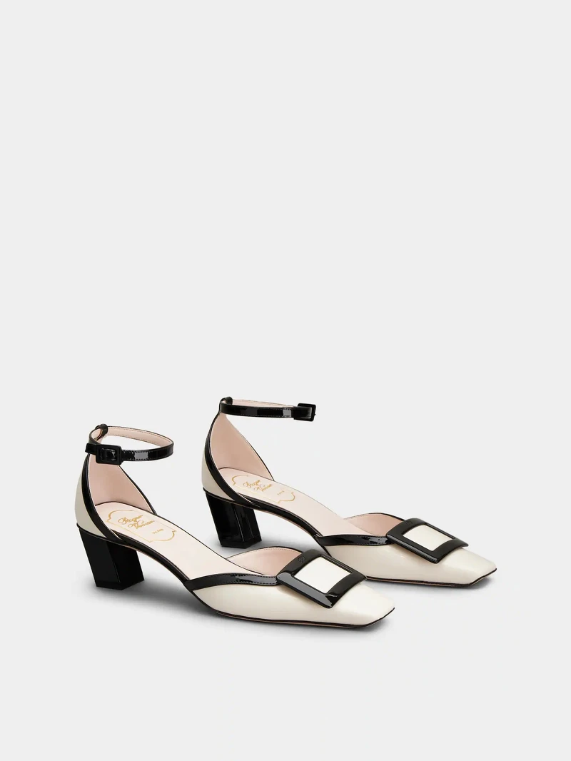 Roger Vivier Bella Vivier 奶油白漆亮皮飾扣涼鞋,NT40,900。 Roger Vivier Bella Vivier 奶油白漆亮皮飾扣涼鞋,NT40,900。