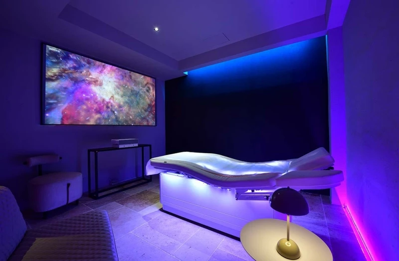 (Orocor初能靜謐水療進行量子音頻的空間。 (Orocor初能靜謐水療進行量子音頻的空間。