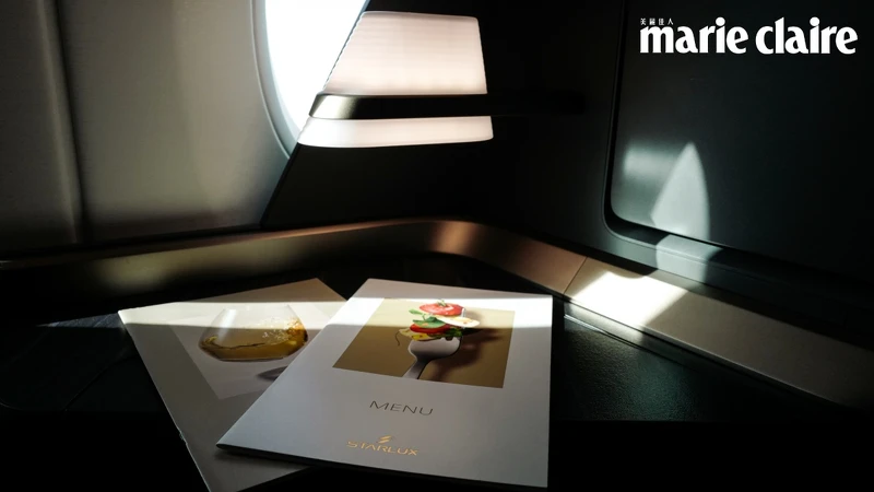 A350商務艙增添一座「氣氛檯燈」 A350商務艙增添一座「氣氛檯燈」