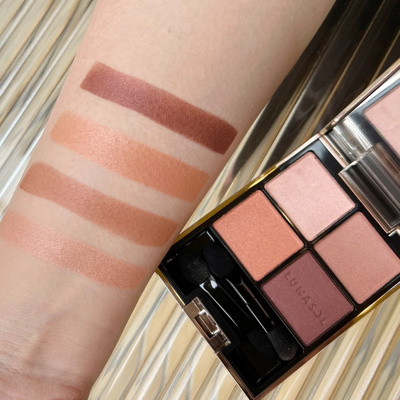 LUNASOL晶巧霓光眼彩盒(#19 Mahogany) ,NT2,250 LUNASOL晶巧霓光眼彩盒(#19 Mahogany) ,NT2,250