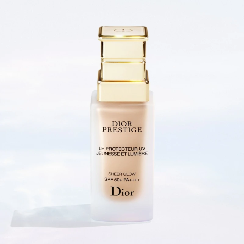 DIOR迪奧精萃再生光燦煥白隔離霜SPF 50+/PA++++ 30ml,NT4,100 DIOR迪奧精萃再生光燦煥白隔離霜SPF 50+/PA++++ 30ml,NT4,100