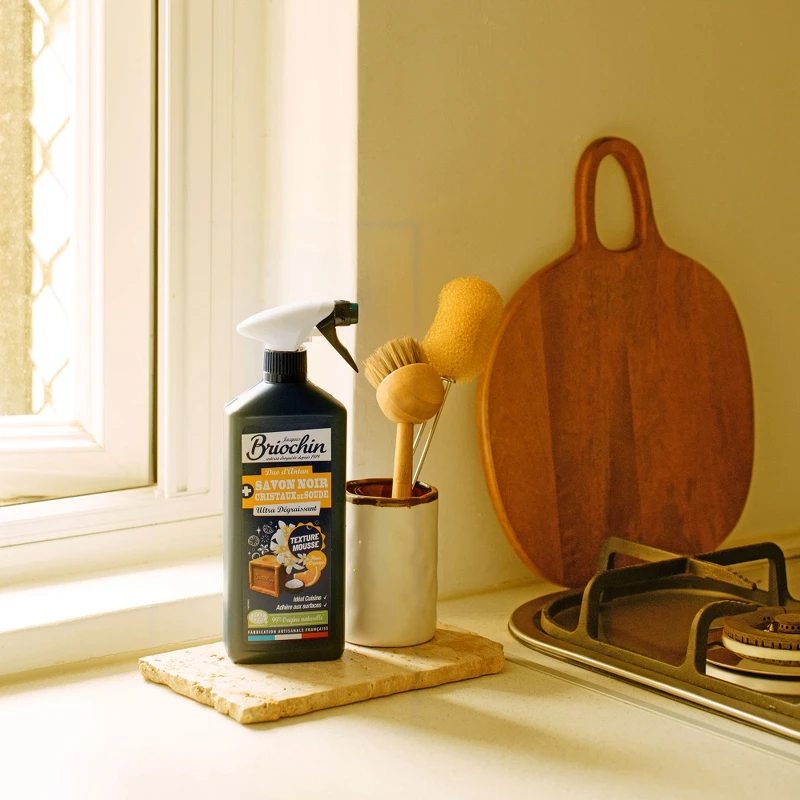 Jacques Briochin藍牌碧歐馨亞麻籽柑橘泡沫除油劑750ml,NT350 Jacques Briochin藍牌碧歐馨亞麻籽柑橘泡沫除油劑750ml,NT350