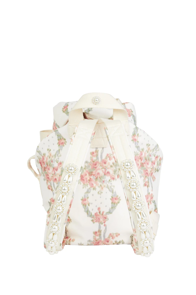 Simone Rocha 珠飾花卉背包,NT20,500。 Simone Rocha 珠飾花卉背包,NT20,500。