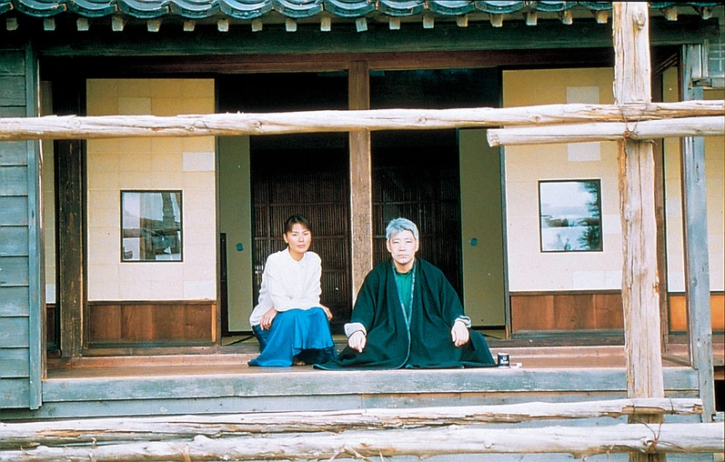 是枝裕和《幻之光》運用大量生活中的聲音比擬主角面對丈夫不告而別的心境變化。 是枝裕和《幻之光》運用大量生活中的聲音比擬主角面對丈夫不告而別的心境變化。