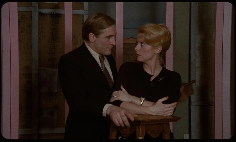 法蘭索瓦楚浮《最後地下鐵》,結局給出了意料之外的可能。 法蘭索瓦楚浮《最後地下鐵》,結局給出了意料之外的可能。