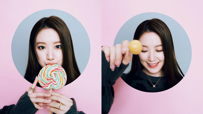 深灰色字母針織衫,all by Marc Jacobs;B.zero1 Rock系列黃K金鑲鑽項鍊、B.zero1 Rock 系列黃K金四環鑲鑽戒指、B.zero1 Rock 系列黃K金單圈鑽石戒指,all by BVLGARI 深灰色字母針織衫,all by Marc Jacobs;B.zero1 Rock系列黃K金鑲鑽項鍊、B.zero1 Rock 系列黃K金四環鑲鑽戒指、B.zero1 Rock 系列黃K金單圈鑽石戒指,all by BVLGARI