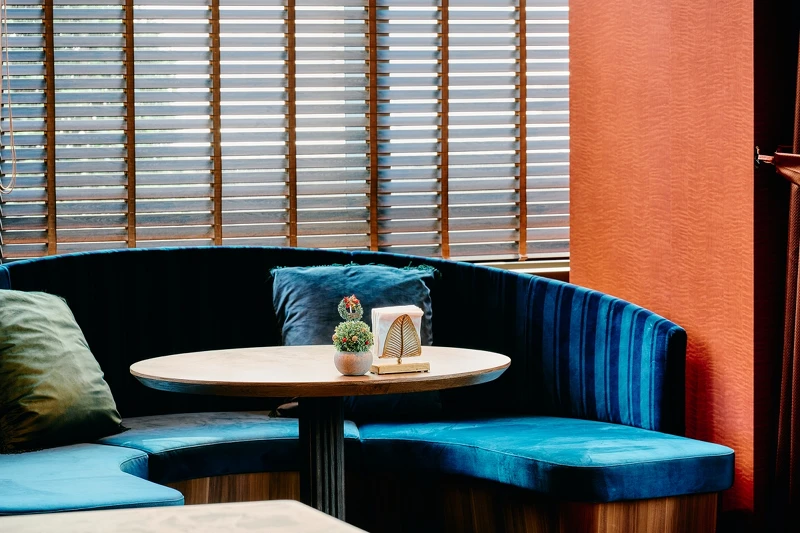 以快速的精緻時尚餐飲(fast-fine-dining)為概念下而誕生的餐廳。 以快速的精緻時尚餐飲(fast-fine-dining)為概念下而誕生的餐廳。