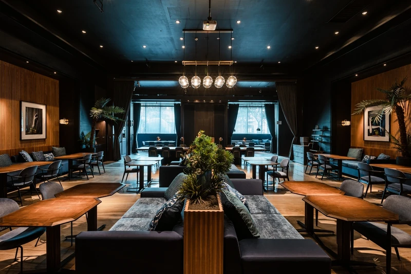 「WestwoodSocial」。 「WestwoodSocial」。