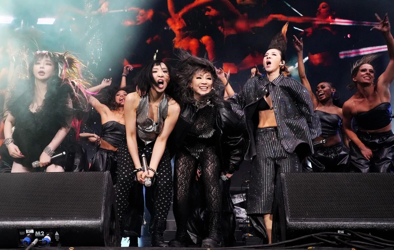 2NE1登上 Coachella 音樂節 2NE1登上 Coachella 音樂節