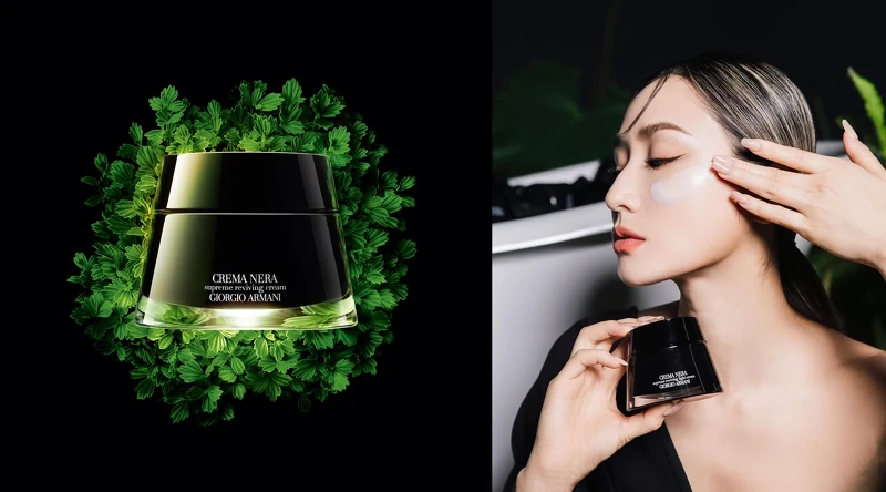 亞曼尼【黑曜岩新生奇蹟乳霜-經典版】30ML|NTD$9,500 50ML|NTD$15,800。 圖片來源:https://www.instagram.com/p/CViLHB_pTGn/ 亞曼尼【黑曜岩新生奇蹟乳霜-經典版】30ML|NTD$9,500 50ML|NTD$15,800。 圖片來源:https://www.instagram.com/p/CViLHB_pTGn/