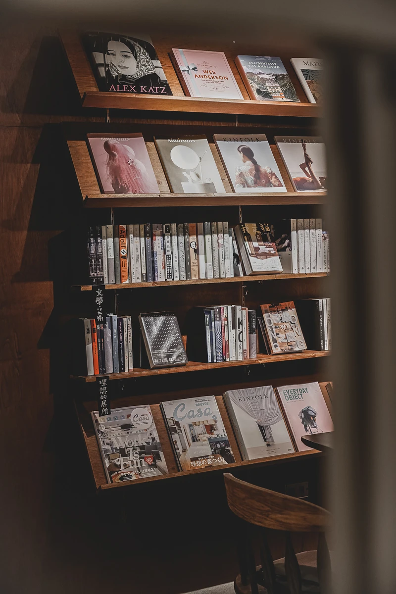 「Hon圖書俱樂部」概念選書。