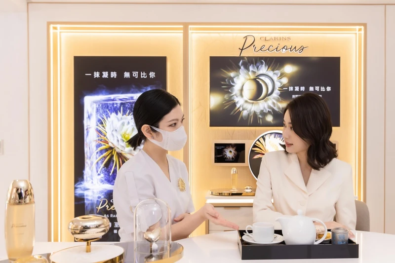 課程後享用精緻法式點心與茶飲。 課程後享用精緻法式點心與茶飲。