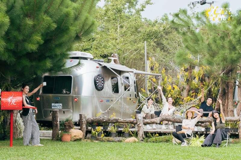 光露營首集激戰！林心如楊謹華為床位圍剿鳳小岳