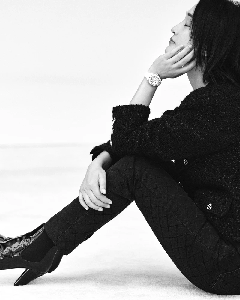 J12 腕錶形象廣告大使 周迅 幕後花絮照 J12 腕錶形象廣告大使 周迅 幕後花絮照