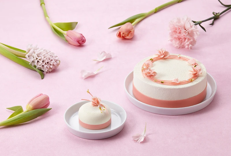 「赤子之馨」母親節蛋糕NTD1,180元(6吋),4/20前預訂可享早鳥8折優惠,誠品人會員獨享訂購期間9折禮遇。 「赤子之馨」母親節蛋糕NTD1,180元(6吋),4/20前預訂可享早鳥8折優惠,誠品人會員獨享訂購期間9折禮遇。