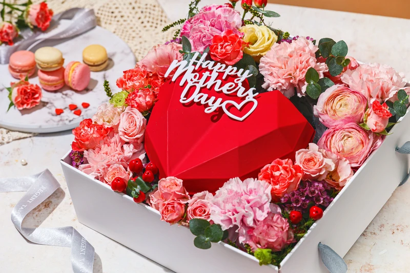 每組禮盒含乙支精緻小木槌,售價2,980元。 每組禮盒含乙支精緻小木槌,售價2,980元。