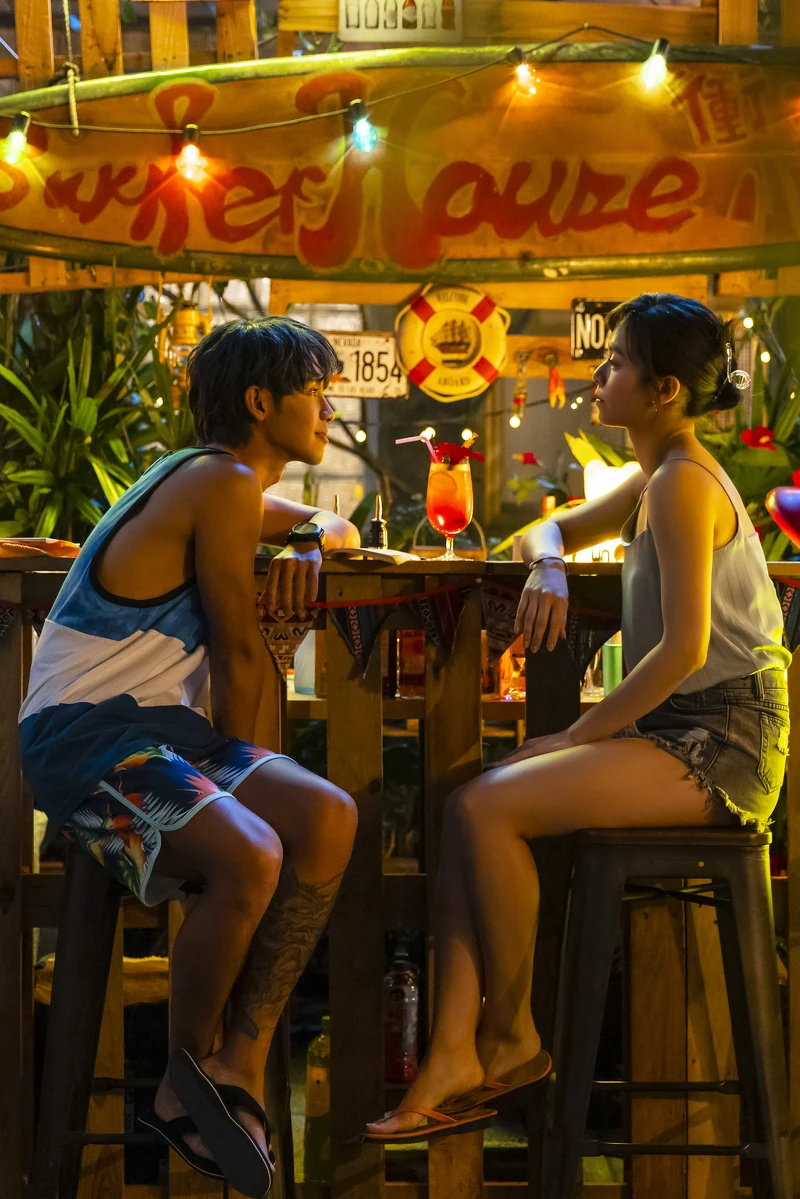 鼓鼓和宋芸樺在〈當我變成我們〉譜出揪心戀曲