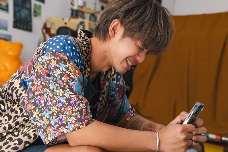 鼓鼓在MV裡演技大爆發