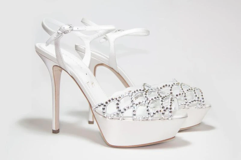 徐若瑄選穿sergio rossi Vivian 訂製鞋款