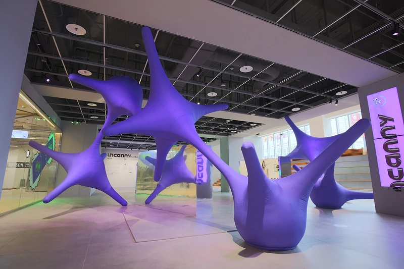 實驗性策展空間《Uncanny Market》。