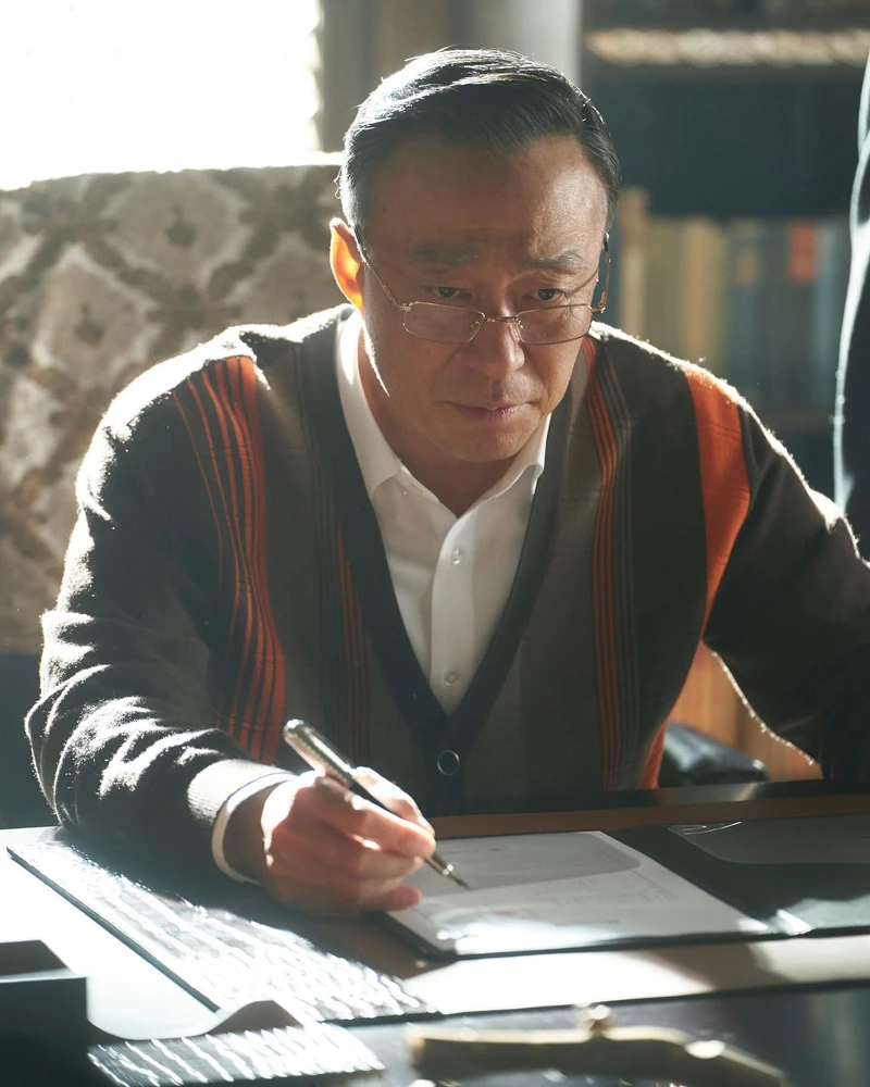 《財閥家的小兒子》李星民超齡20歲演出爺爺，比劇中的大兒子也只大了3歲