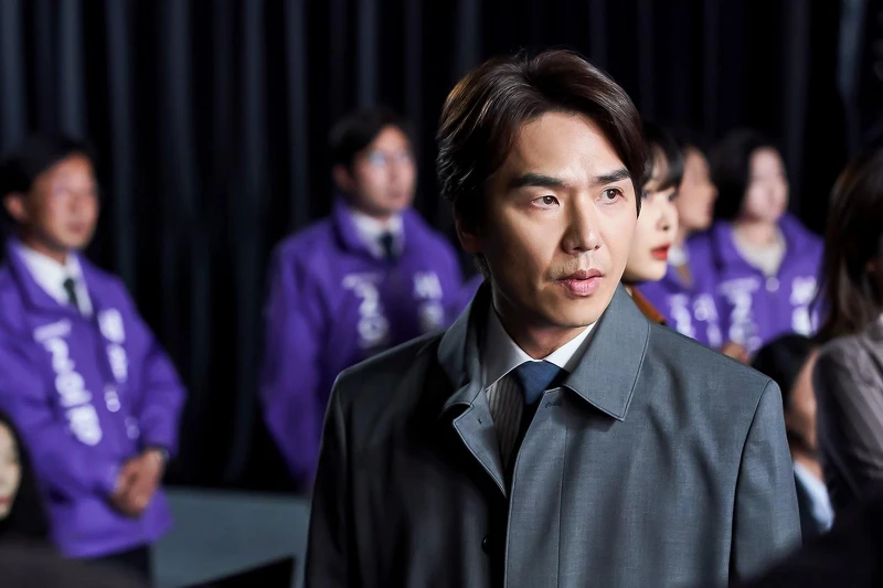 《造后者》馬重鎮是良心幕僚,最終洩密倒置候選人落馬 《造后者》馬重鎮是良心幕僚,最終洩密倒置候選人落馬