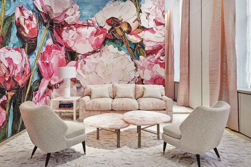 巴西藝術家Vik MUNIZ所創作的花卉壁紙裝飾於3樓隱密的珠寶鑑賞包廂。 巴西藝術家Vik MUNIZ所創作的花卉壁紙裝飾於3樓隱密的珠寶鑑賞包廂。