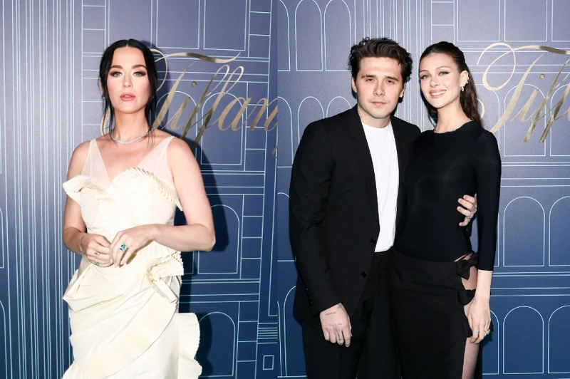 女歌手凱蒂佩芮(Katy Perry)、布魯克林貝克漢(Brooklyn Peltz Beckham)與其妻子妮可拉佩茲(Nicola Peltz Beckham) 女歌手凱蒂佩芮(Katy Perry)、布魯克林貝克漢(Brooklyn Peltz Beckham)與其妻子妮可拉佩茲(Nicola Peltz Beckham)