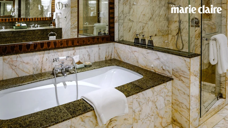 曼谷暹羅安納塔拉酒店浴室附有浴缸 曼谷暹羅安納塔拉酒店浴室附有浴缸