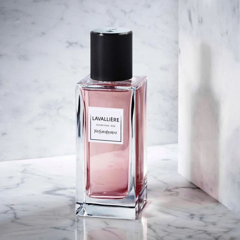 YSL時尚訂製香水絲緞領結75ml，NT6,000、125ml，NT7,800