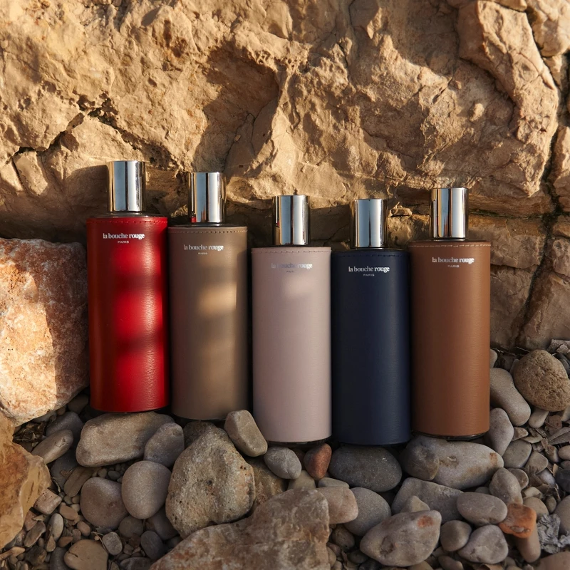 La Bouche Rouge升級再造香水系列情境圖。