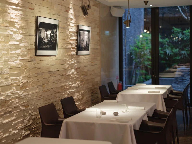 慕舍酒店透過余白的作品連結起各處空間。