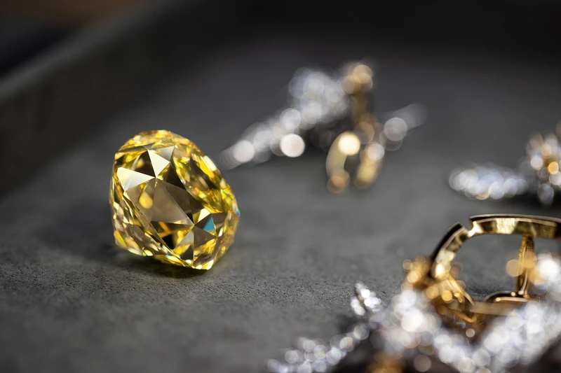 重新設計Tiffany Diamond傳奇黃鑽 靈感源自傳奇設計師Jean Schlumberger的經典石上鳥作品工藝圖 重新設計Tiffany Diamond傳奇黃鑽 靈感源自傳奇設計師Jean Schlumberger的經典石上鳥作品工藝圖