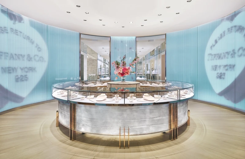 Tiffany & Co.於紐約第五大道57街The Landmark旗艦店5樓_純銀與配件系列展示空間  Tiffany & Co.於紐約第五大道57街The Landmark旗艦店5樓_純銀與配件系列展示空間