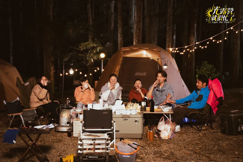 《光露營就很忙了》左起郭雪芙、江宜蓉、林心如、劉品言、鄭元暢、李李仁。 《光露營就很忙了》左起郭雪芙、江宜蓉、林心如、劉品言、鄭元暢、李李仁。