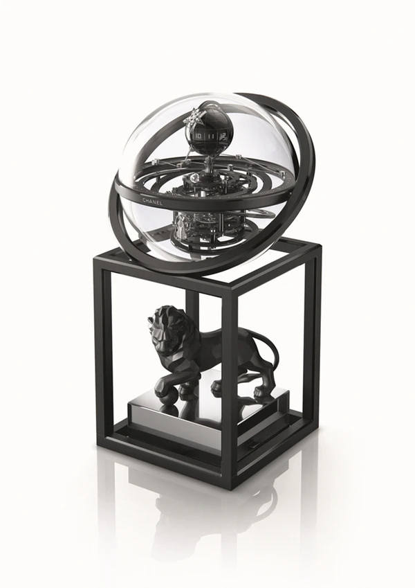 Chanel獅子天文座鐘