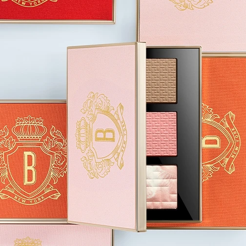 Bobbi Brown輕裸時尚頰彩盤形象照。