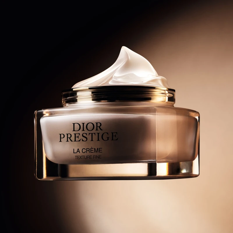 DIOR迪奧精萃再生玫瑰賦活乳霜(輕質型) 50ml,NT14,300 DIOR迪奧精萃再生玫瑰賦活乳霜(輕質型) 50ml,NT14,300