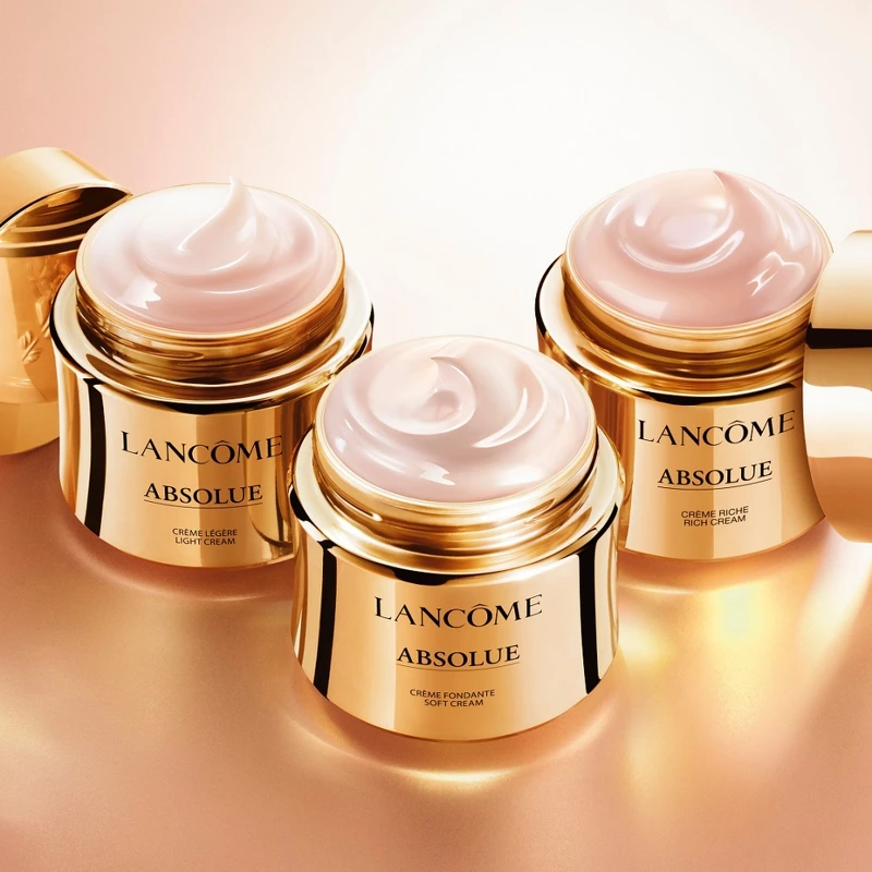 蘭蔻絕對完美黃金玫瑰修護乳霜系列,由左至右為輕盈版、經典版、豐潤版)。 蘭蔻絕對完美黃金玫瑰修護乳霜系列,由左至右為輕盈版、經典版、豐潤版)。