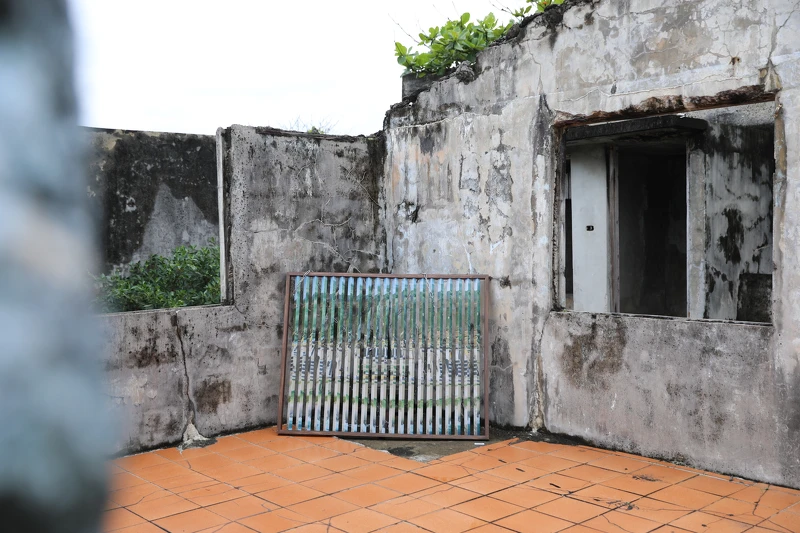 張紋瑄＿〈新秩序_普通生活_火燒島〉＿福利社遺址