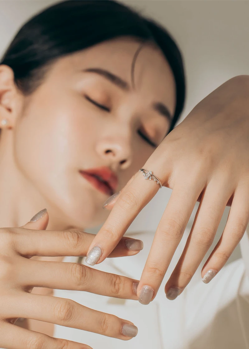 V Class仙杜瑞拉純銀戒指,售價NT$1,280 V Class仙杜瑞拉純銀戒指,售價NT$1,280