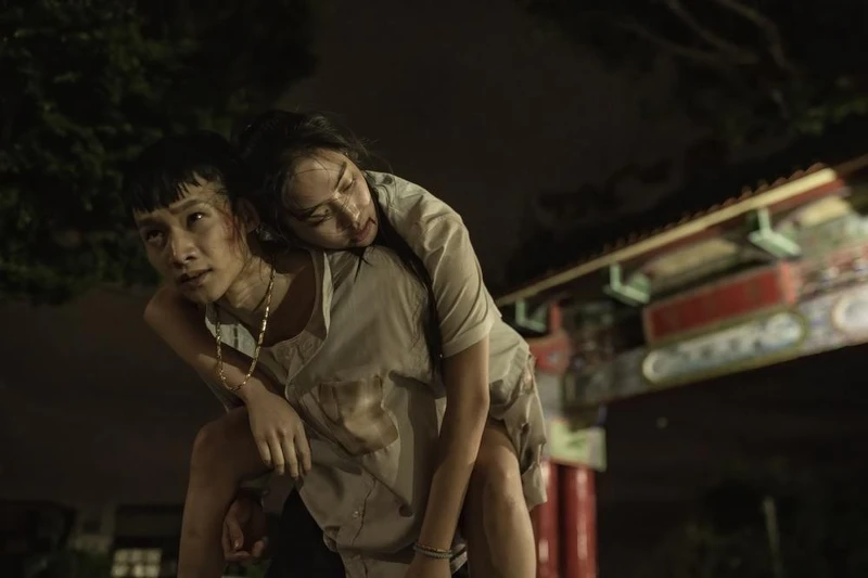 電影《化劫》黃冠智在電影裡不顧生命危險救雷嘉汭 電影《化劫》黃冠智在電影裡不顧生命危險救雷嘉汭