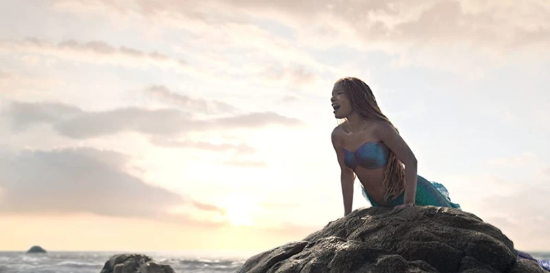 第95屆奧斯卡頒獎典禮上首度曝光的《小美人魚》預告,迪士尼撒出一千萬美金廣告費正式亮相。 第95屆奧斯卡頒獎典禮上首度曝光的《小美人魚》預告,迪士尼撒出一千萬美金廣告費正式亮相。