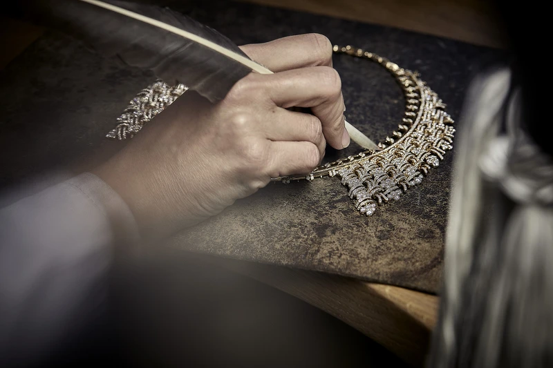 Tweed Royal項鍊工藝製作 - 步驟五