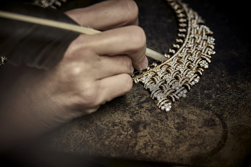 Tweed Royal項鍊工藝製作 - 步驟五