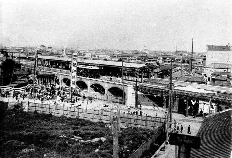 日比谷拱橋有著百年歷史。