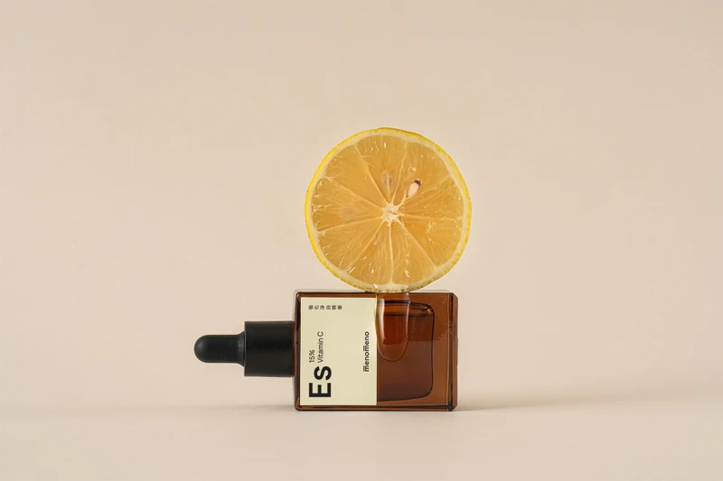 m̄enom̄eno Es強化淨白精華30ml,NT1,750 m̄enom̄eno Es強化淨白精華30ml,NT1,750