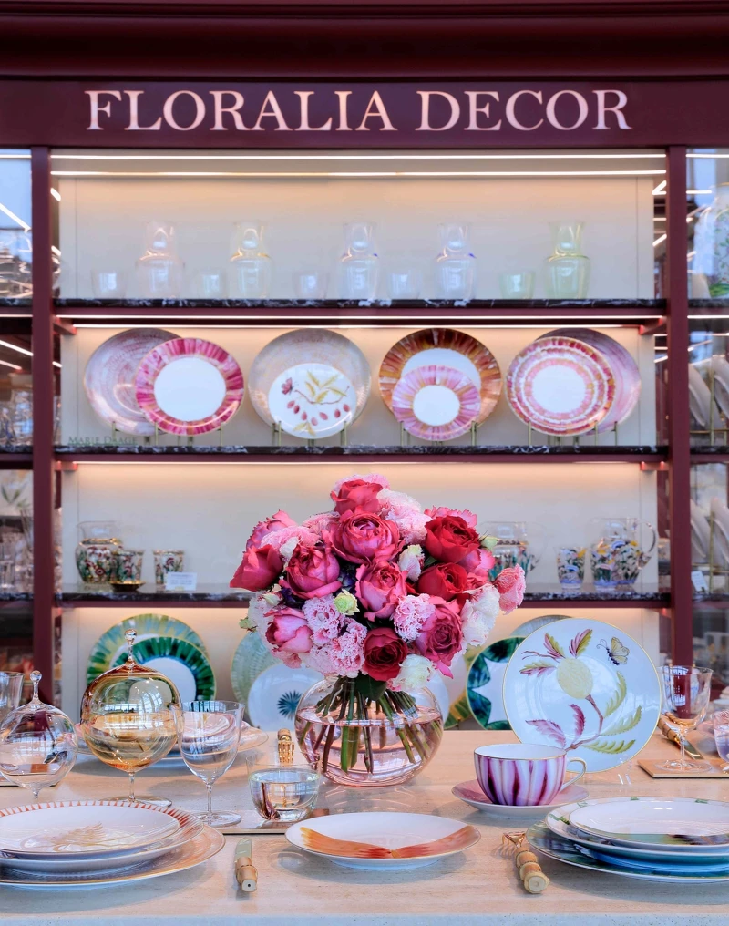 「Floralia Décor 花樂雅堂」於百貨商場設點。 「Floralia Décor 花樂雅堂」於百貨商場設點。