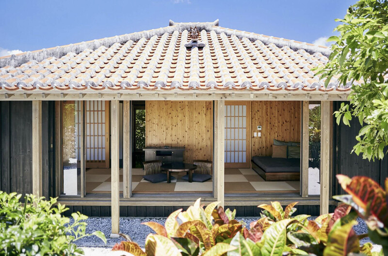 傘亭狀的紅瓦屋簷傳統建築結構。 傘亭狀的紅瓦屋簷傳統建築結構。