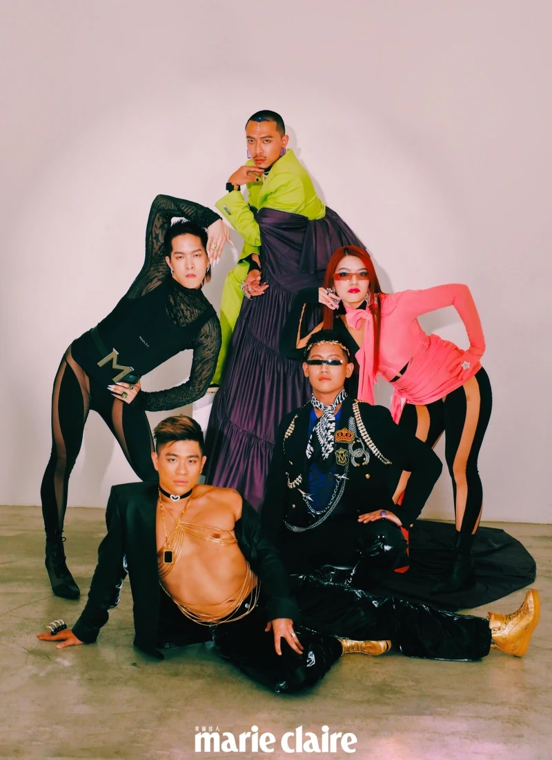 （Haus of Suí ）（中上）B!G 007、（左）YC 007、（右1）Audrey Vase 、（右2）Agan 007、RC 007